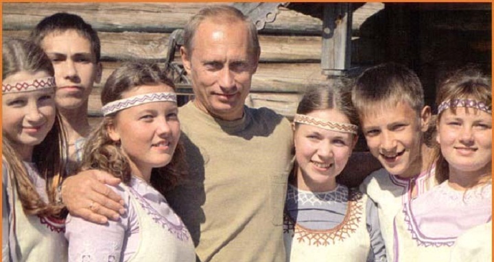 Vladimir Putin premia le famiglie numerose 1
