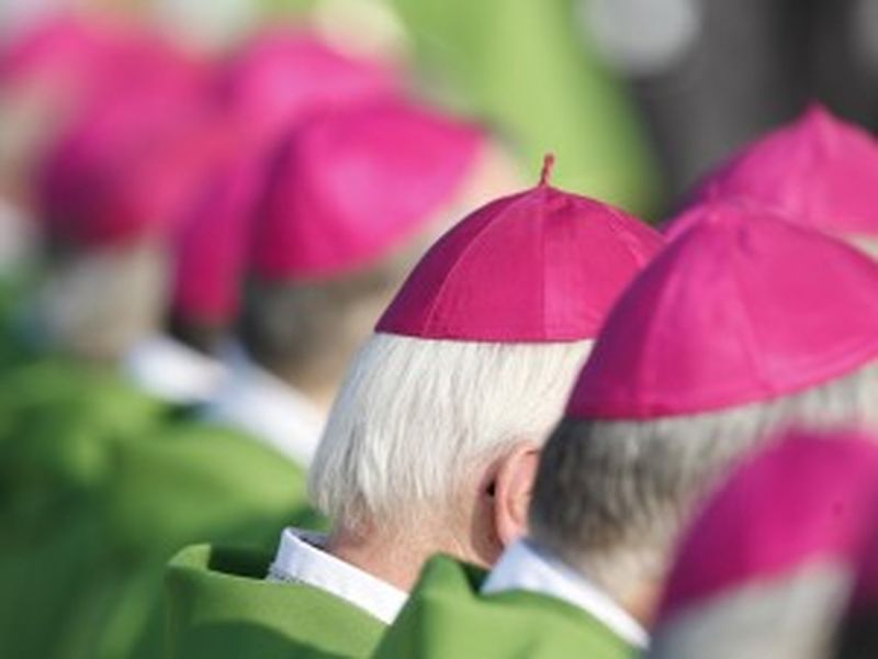 I vescovi dell’Emilia-Romagna sul fine vita: «servono dignità e accompagnamento, ma proposta di legge va in direzione opposta» 1