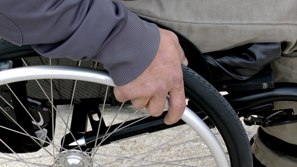 disabile_FIABA_sedia a rotelle