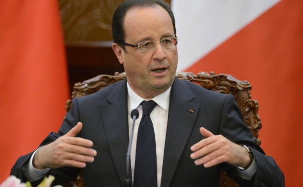 Francia: la propaganda transessualista del governo Hollande 1