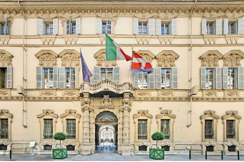 Palazzo_LAscaris_Consiglio-regionale-Piemonte_aborto