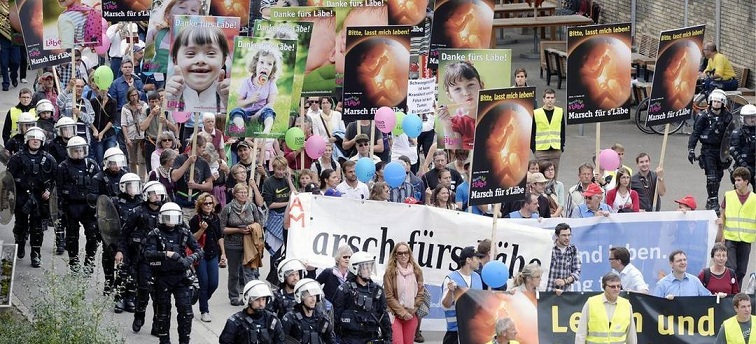 Zurigo: marcia contro l’aborto anche in caso di trisomia 21 1
