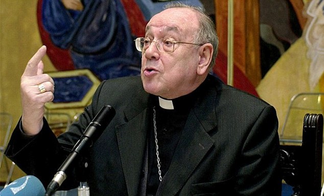 Omofobia, si comincia: in Spagna indagato neo-cardinale Sebastiàn 1